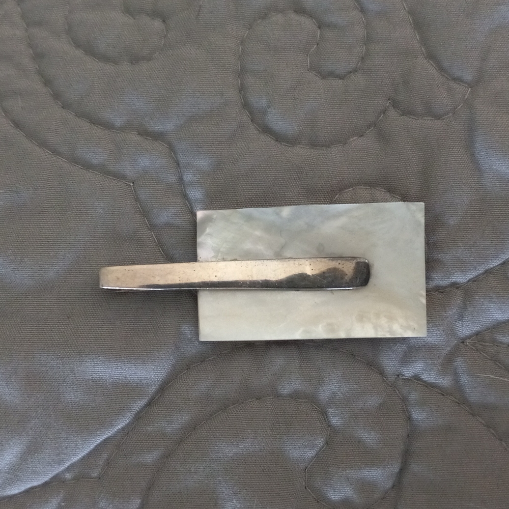 Reversible MOP Necklace - Picture 2 of 3